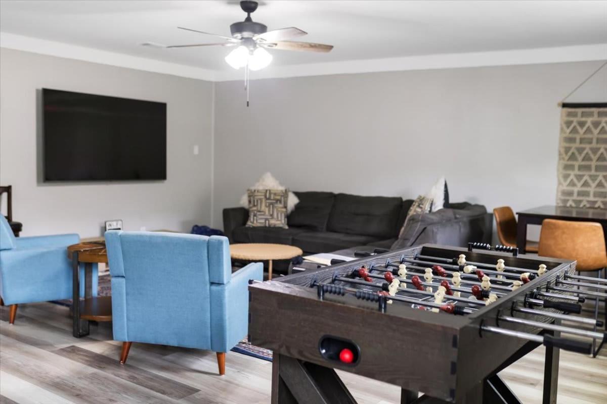 Ranch Home Gem 5Br Home Sleeps 12 With Game Room Gulfport Εξωτερικό φωτογραφία