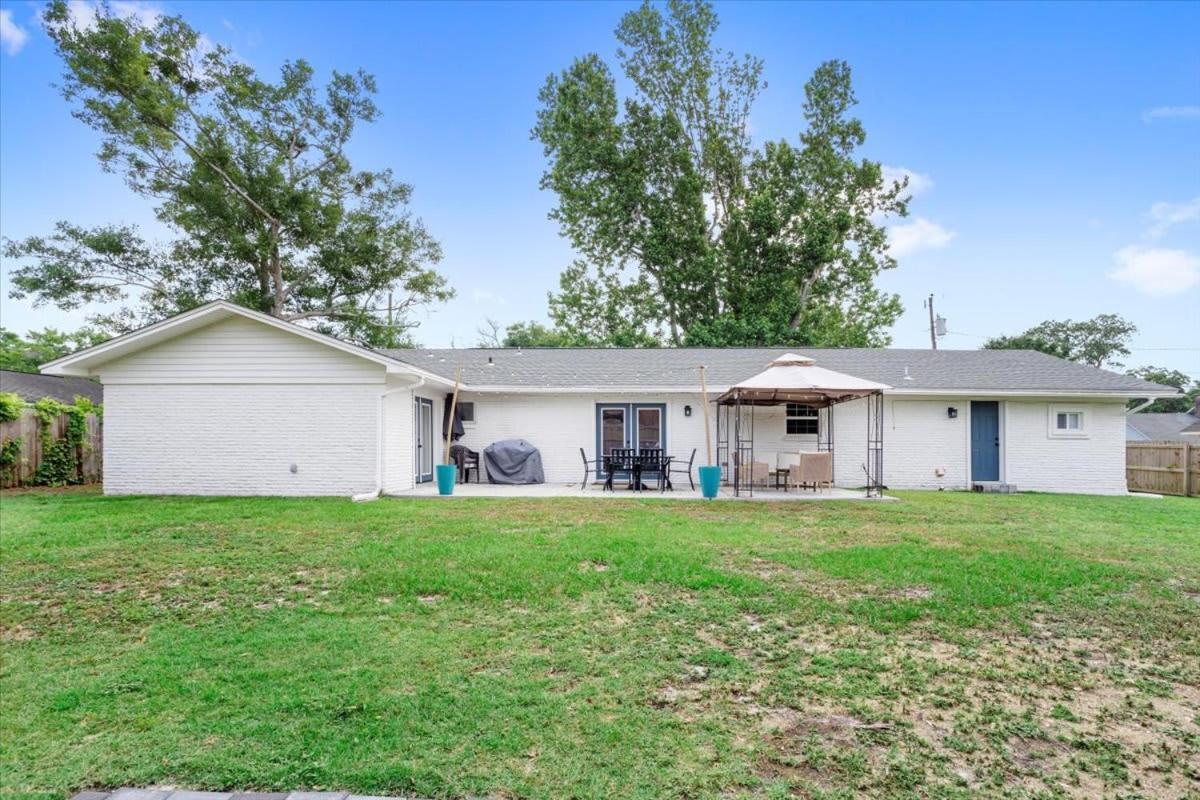 Ranch Home Gem 5Br Home Sleeps 12 With Game Room Gulfport Εξωτερικό φωτογραφία