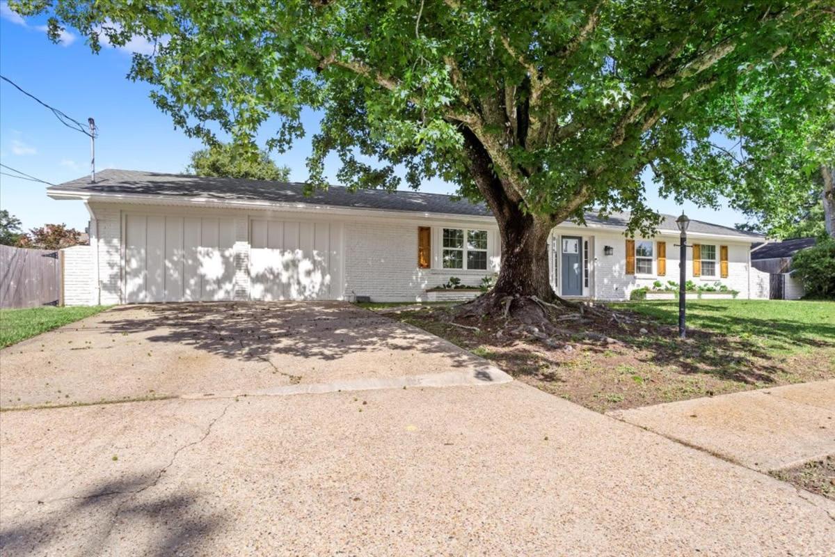 Ranch Home Gem 5Br Home Sleeps 12 With Game Room Gulfport Εξωτερικό φωτογραφία