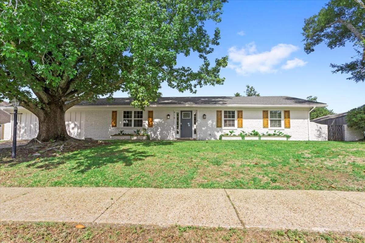 Ranch Home Gem 5Br Home Sleeps 12 With Game Room Gulfport Εξωτερικό φωτογραφία